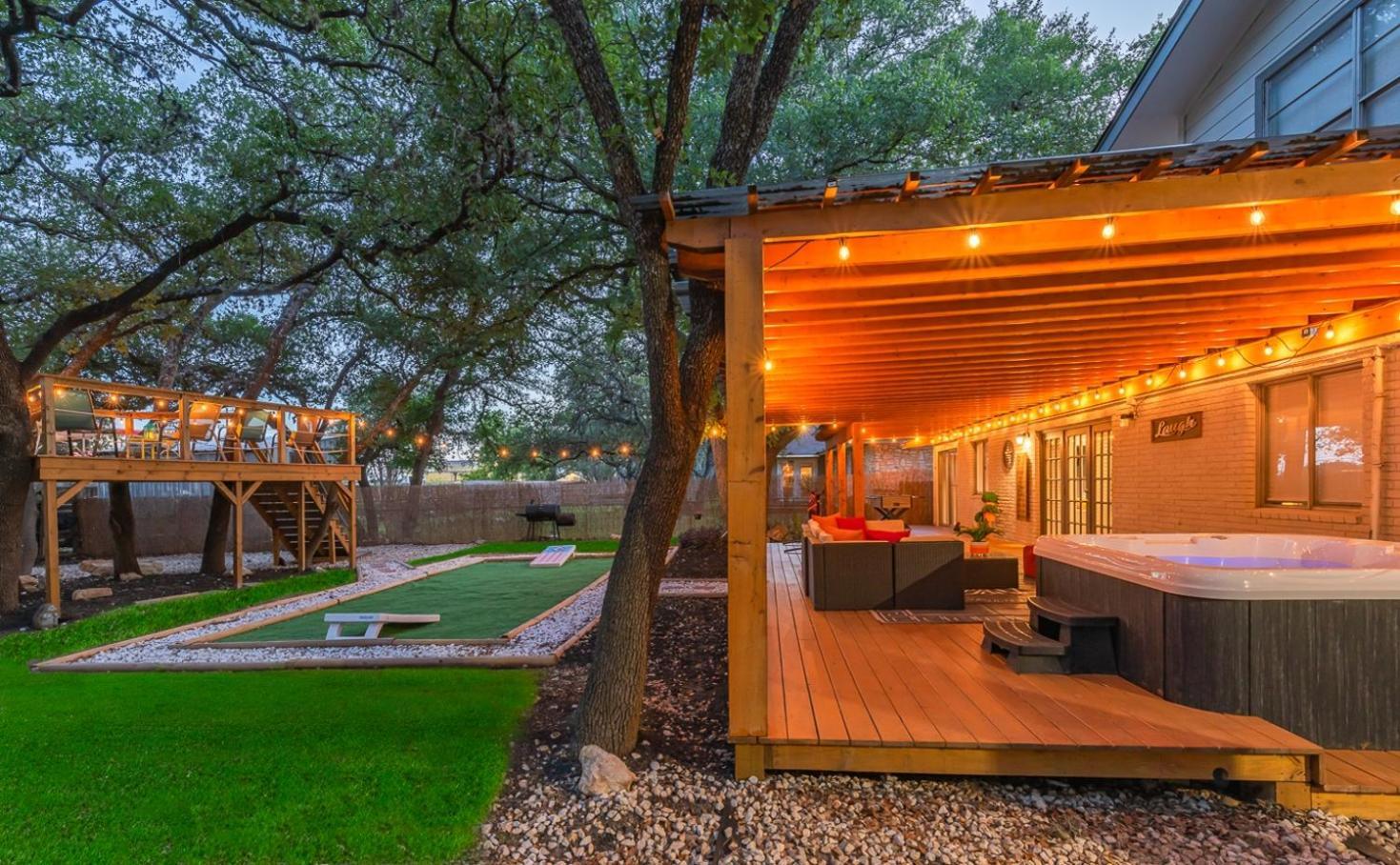 Luxurious Home With Hot Tub & Tree Deck By 6Flags San Antonio Exterior foto